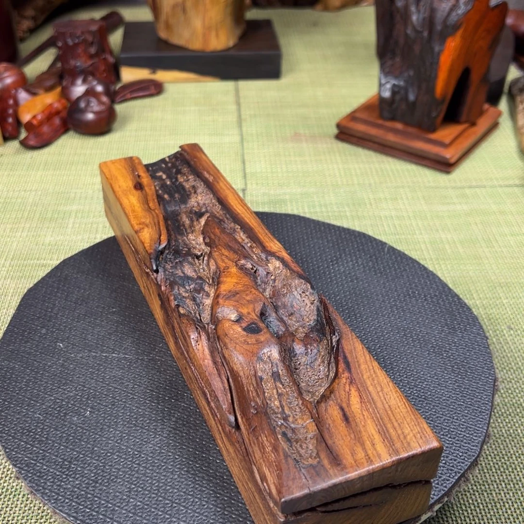 大果紫檀（缅甸花梨）秋**雨