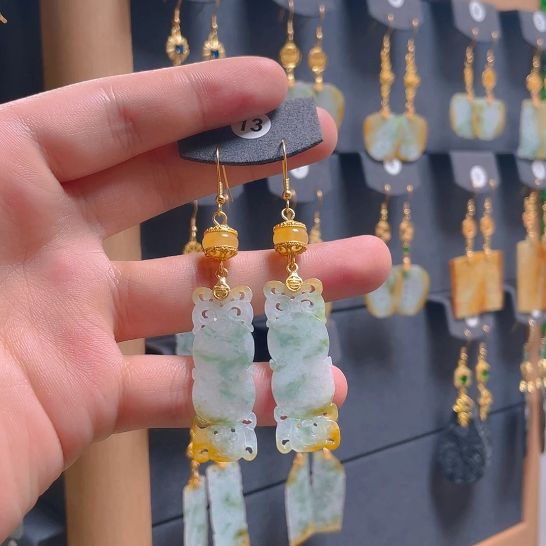 翡翠未镶嵌耳饰翡翠