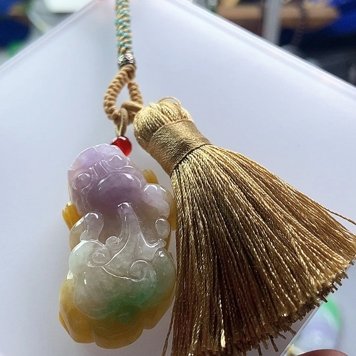 吊坠(赠链)未镶嵌翡翠