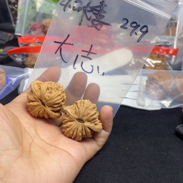 文玩核桃把件@*志四座楼