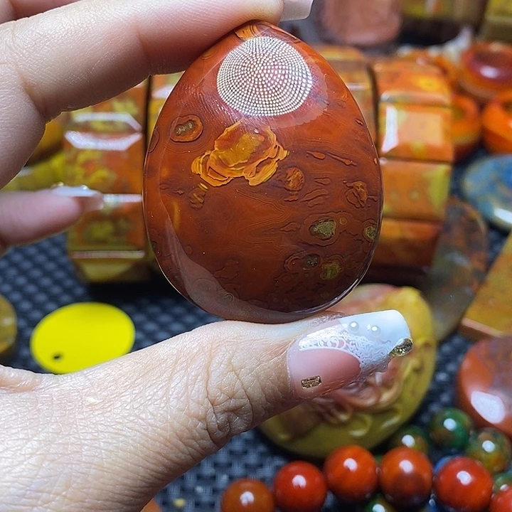 姝***焓玛瑙/玉髓未镶嵌手链