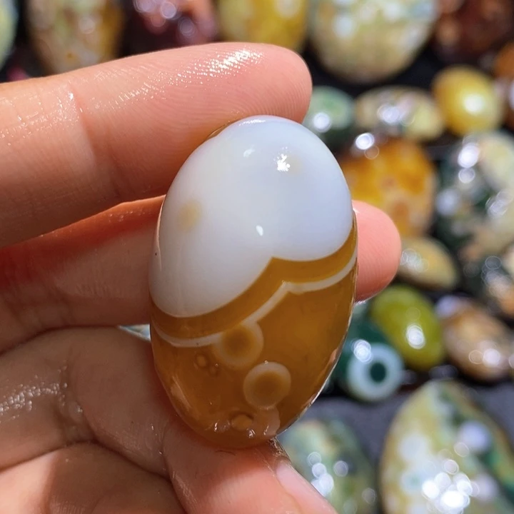 未镶嵌玛瑙/玉髓珠宝奇石