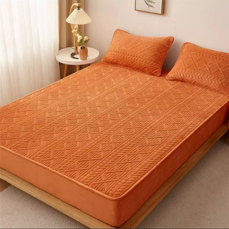 【牛奶绒床盖】保护套夹笠家用床罩 防滑 加厚保暖 单件牛奶绒床盖