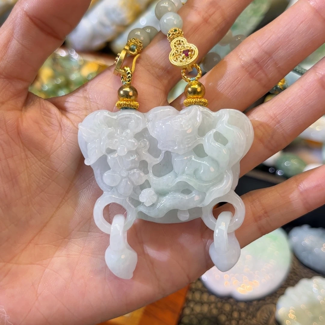 翡翠颈饰未镶嵌待编款