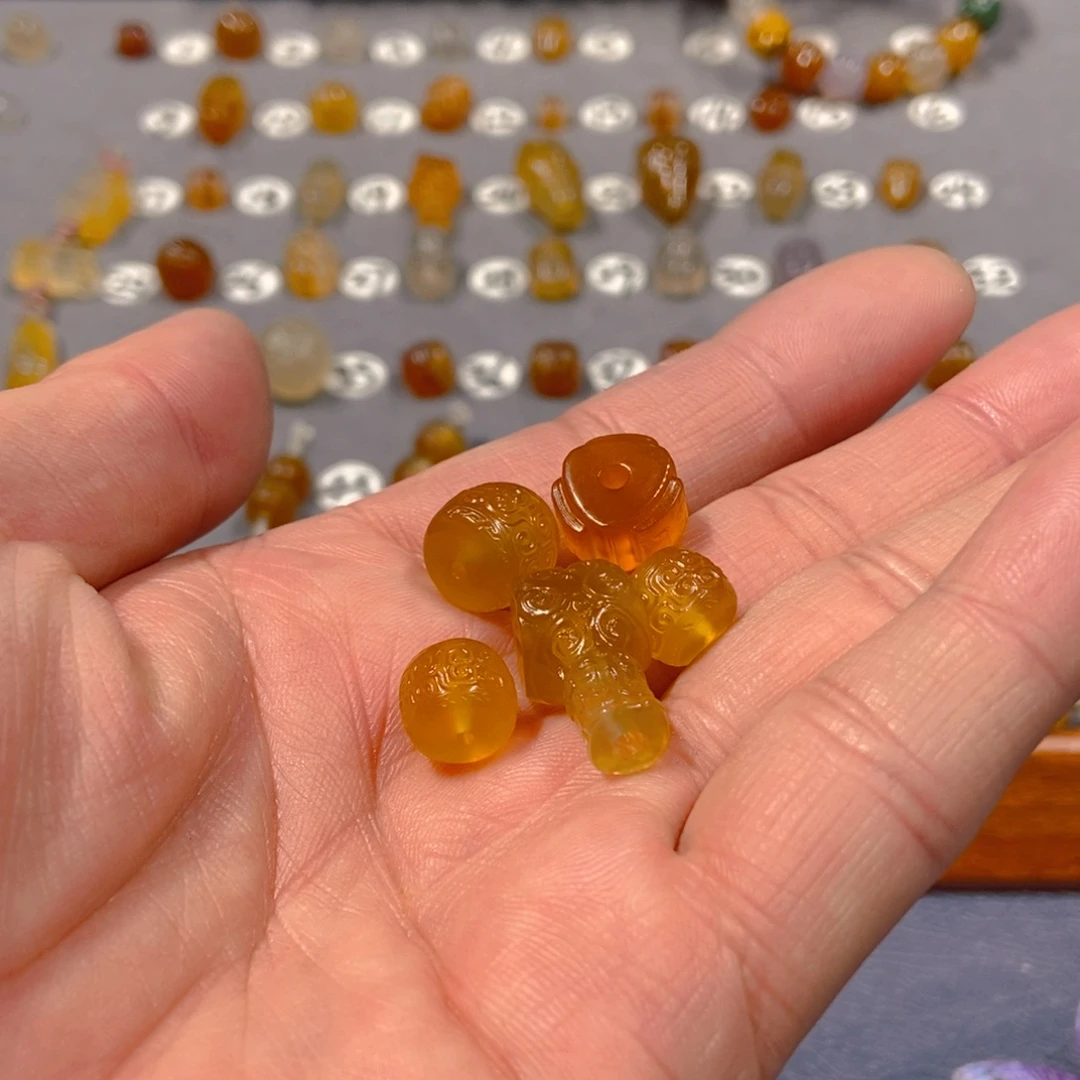小***儿玛瑙/玉髓合金颈饰套