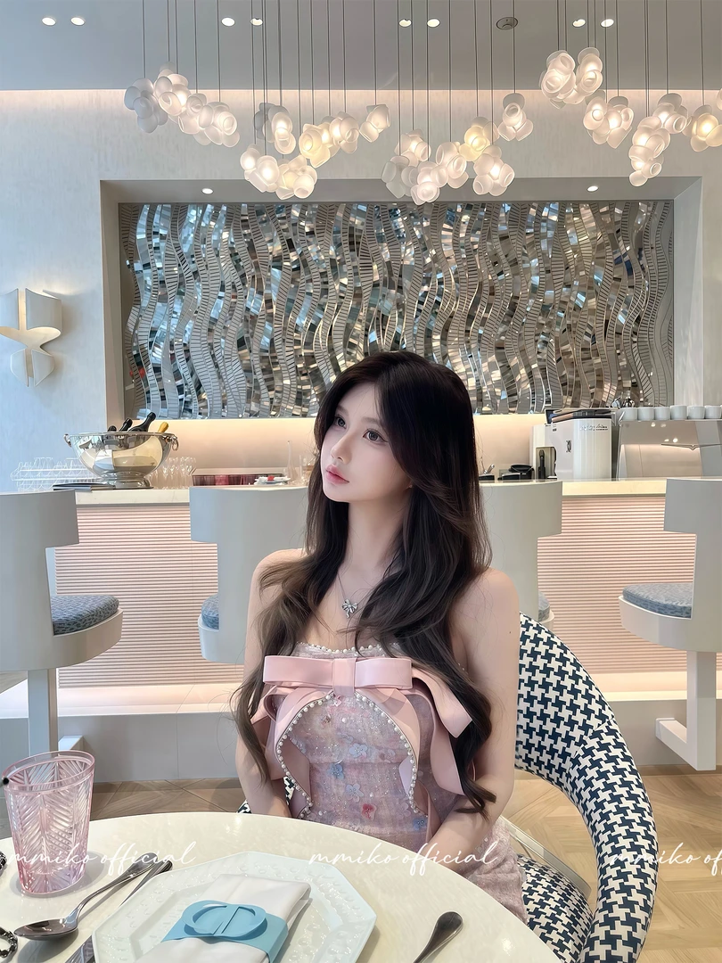 MMiko「浪漫邂逅」立体蝴蝶结亮片小香风抹胸裙甜美性感重工华丽