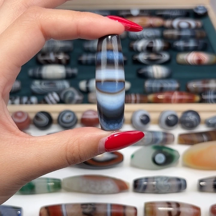 富***店玛瑙/玉髓合金珠宝奇石