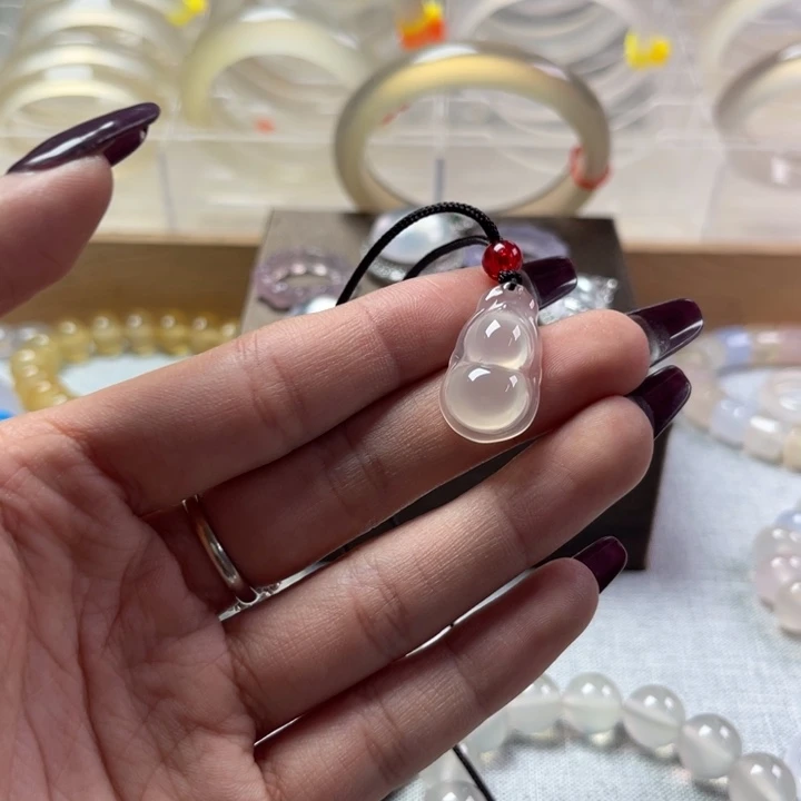 手镯玛瑙/玉髓未镶嵌