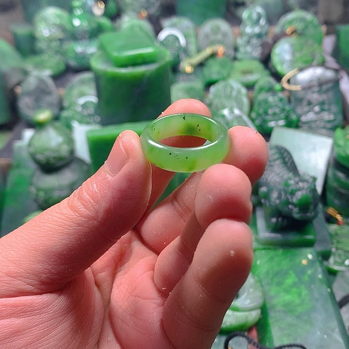 阜***燕和田玉（碧玉）未镶嵌吊坠(不含链)