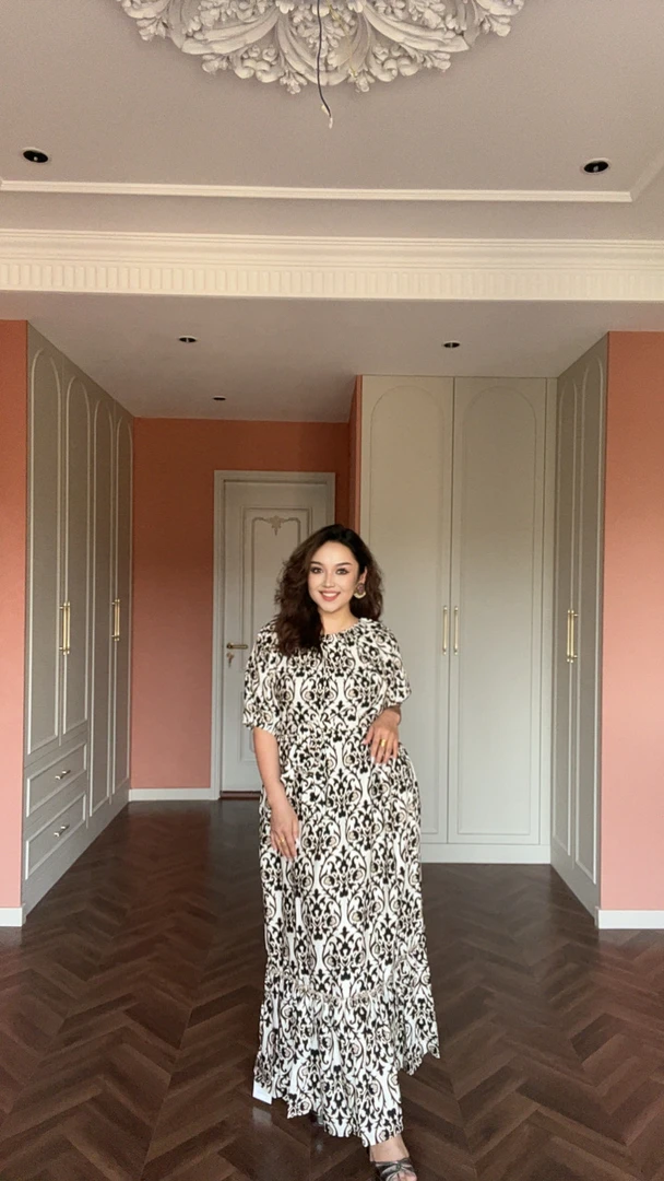 法式时尚优雅飘逸长款碎花连衣裙子夏日度假必备