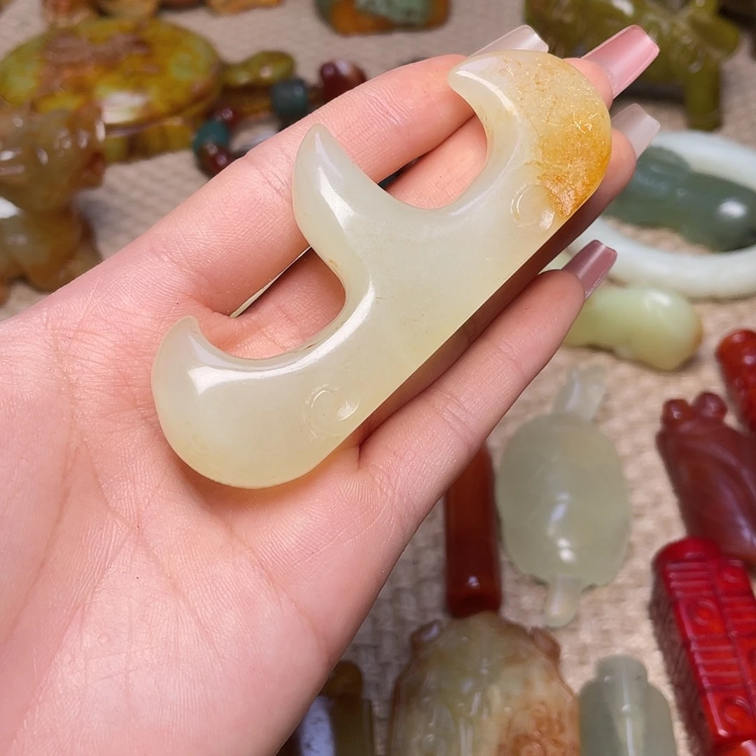 蛇纹石玉未镶嵌如图