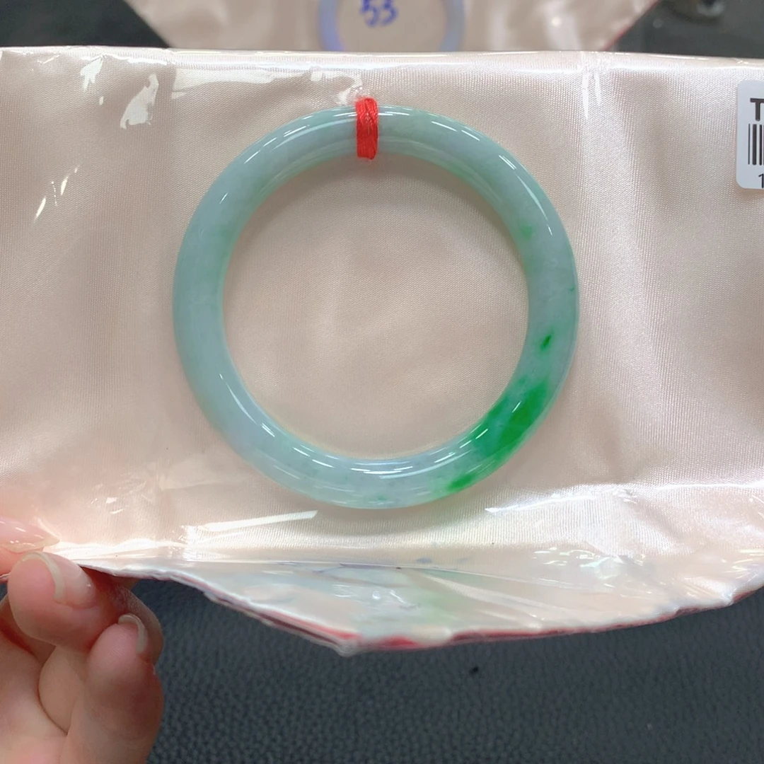翡翠未镶嵌手镯4号