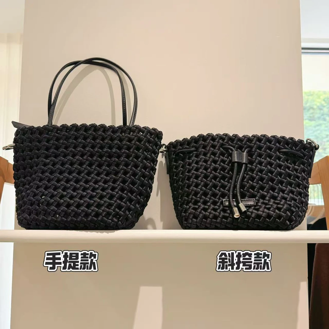 1786高级感水桶包单肩斜挎黑色仿编织包