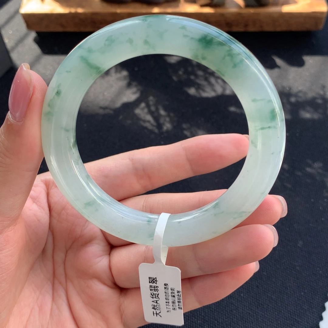 翡翠未镶嵌手镯冰飘花