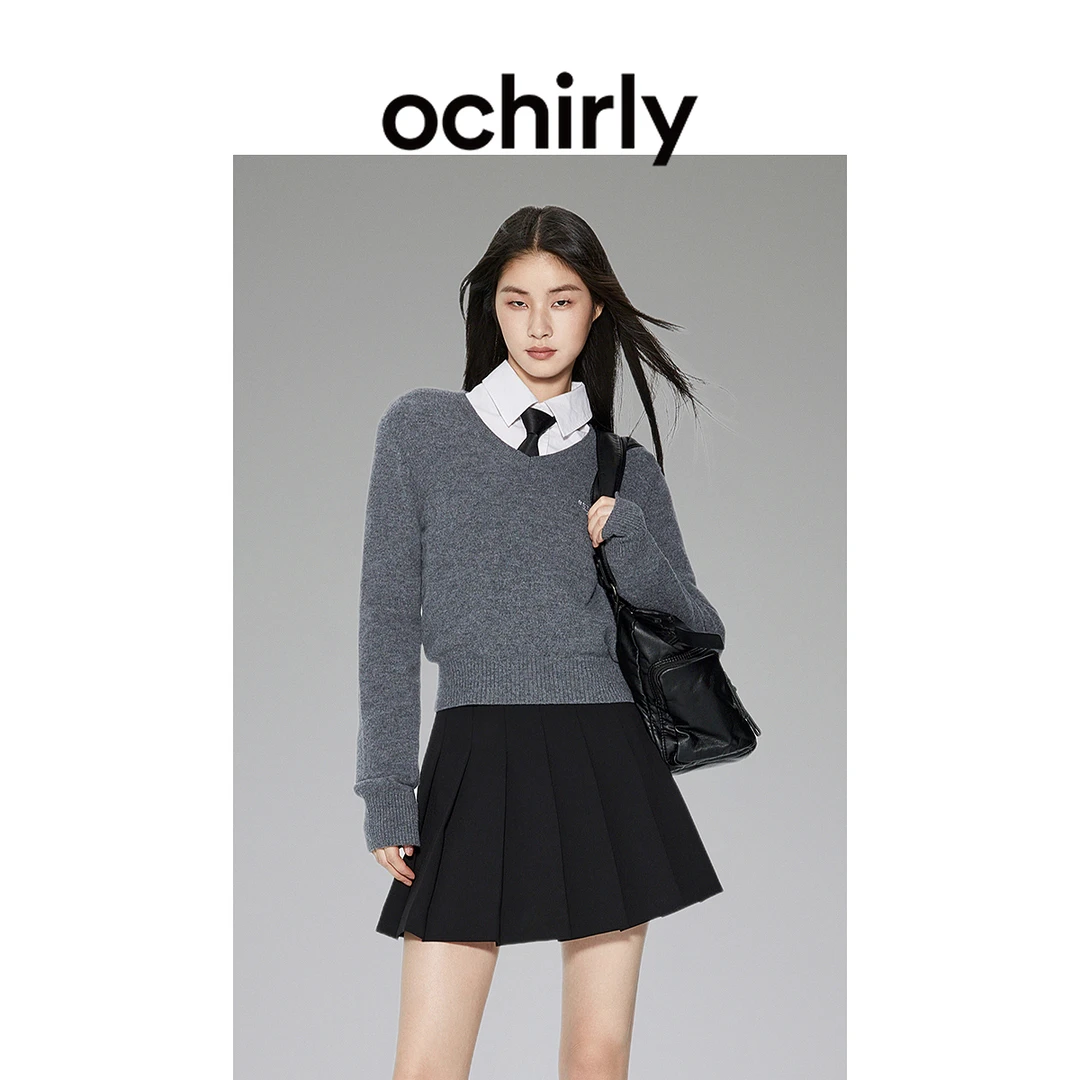 ochirly欧时力纯绵羊毛V领长袖针织毛衣女学院风百搭圆领