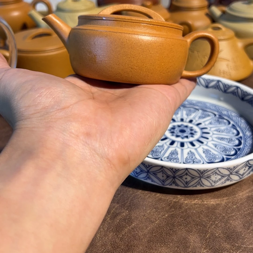 明***山茶壶紫砂老宕口黄金段 汉瓦
