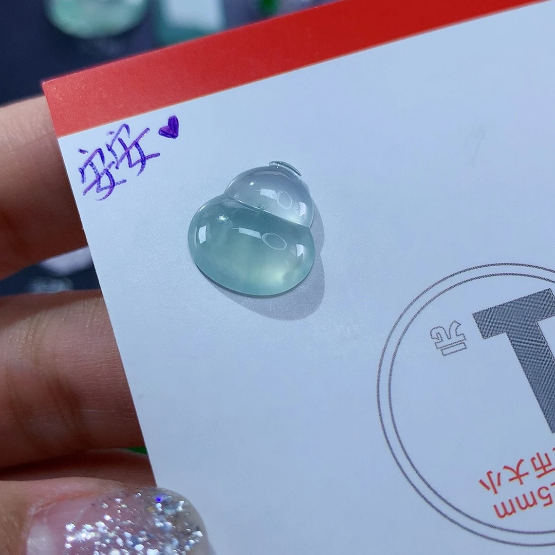 翡翠颈饰未镶嵌天然翡翠高冰葫芦