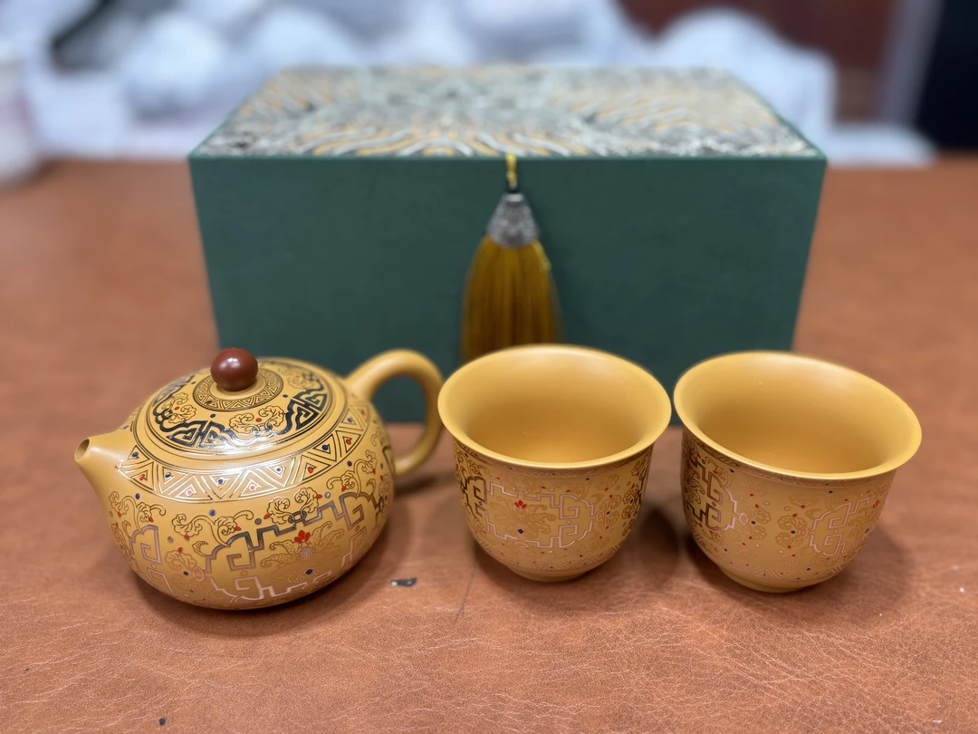 G3641-敦煌掐丝银黄金段泥紫砂一壶两杯+礼盒礼袋证书