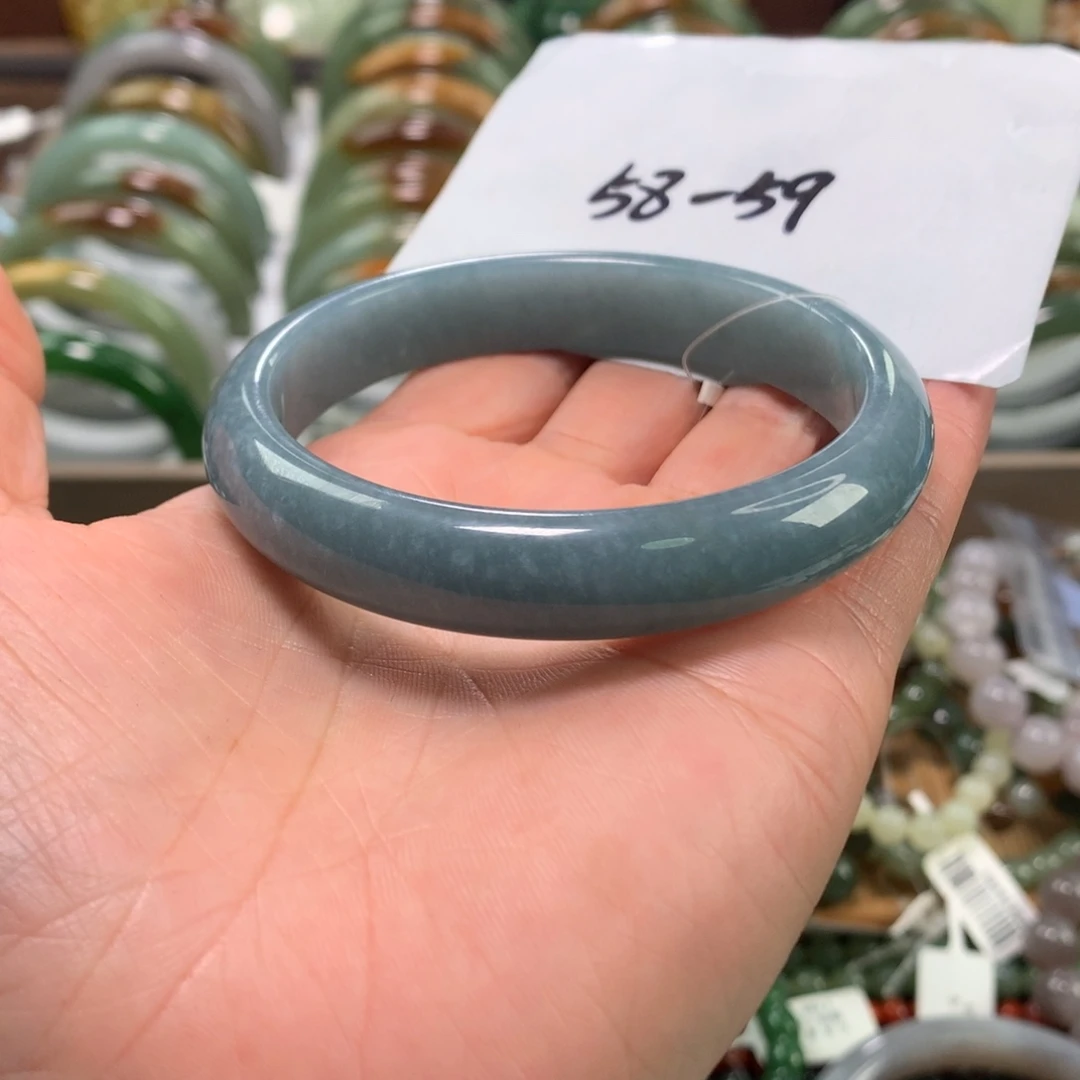 未镶嵌手镯翡翠手镯
