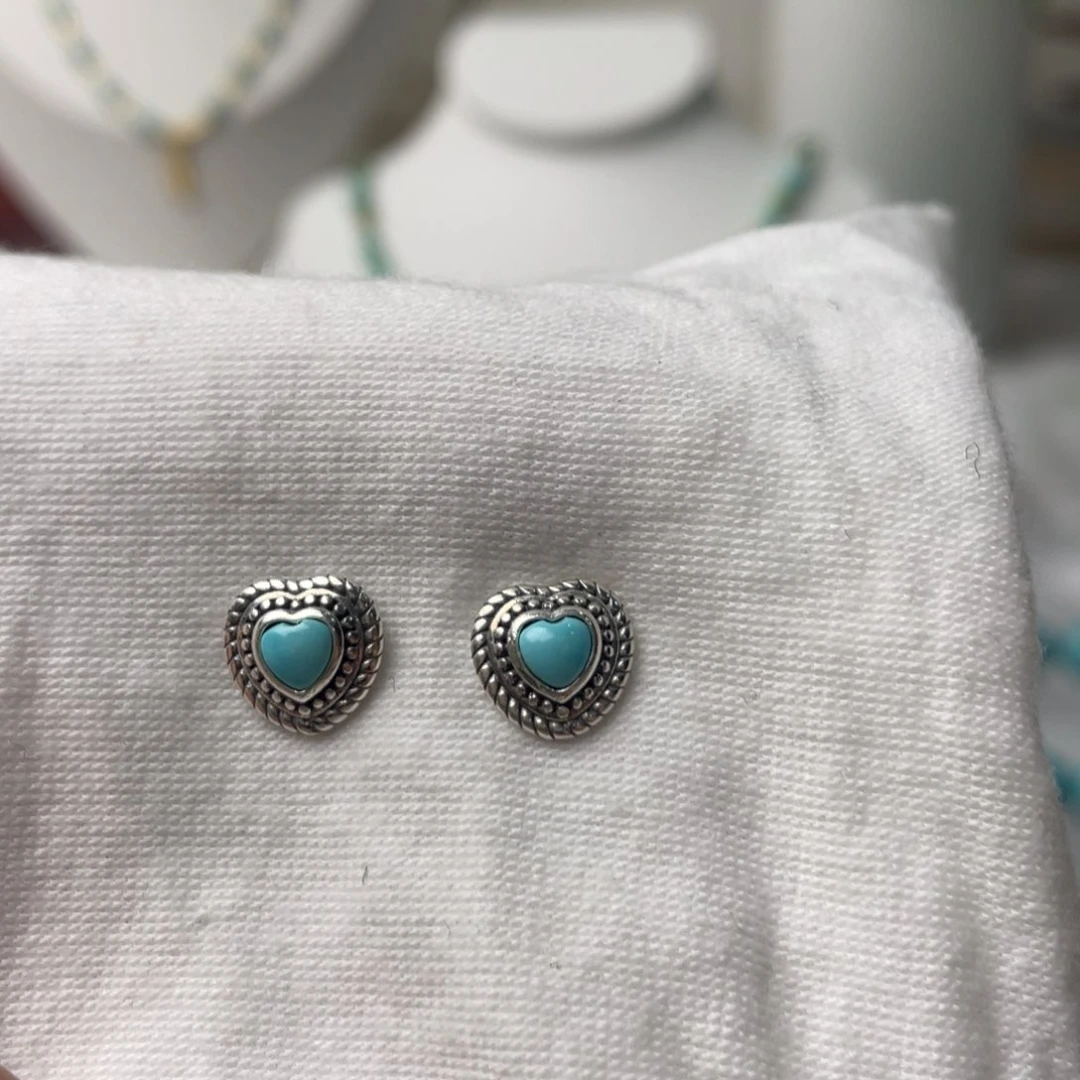 南红玛瑙配饰未镶嵌