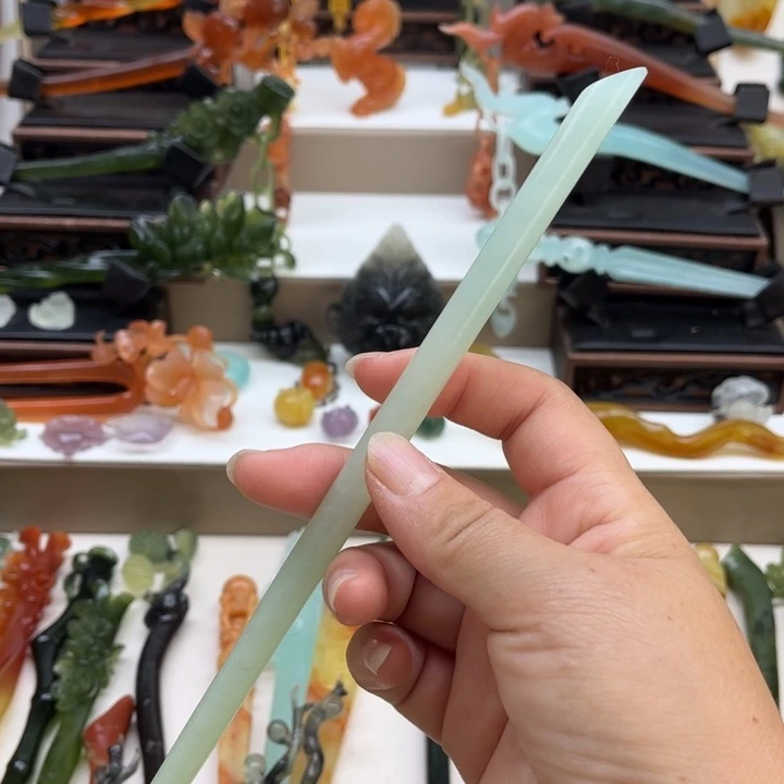 蛇纹石玉未镶嵌岫玉发簪