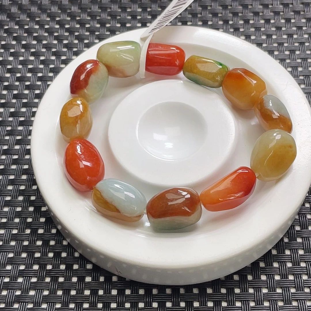 翡翠手链未镶嵌卡