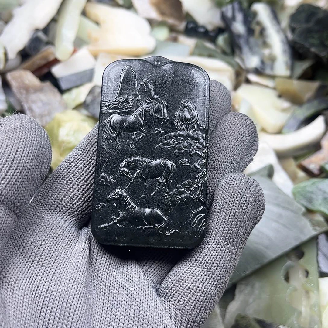 颈饰未镶嵌和田玉