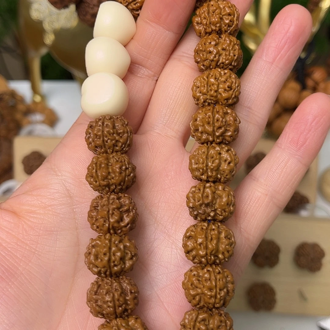 ส***ง金刚菩提把件15醉梅花