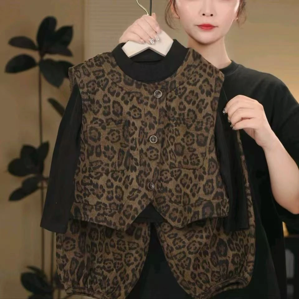 女童秋季套装2024新款马甲爆款帅气打底搭配长裤男童豹纹三件套