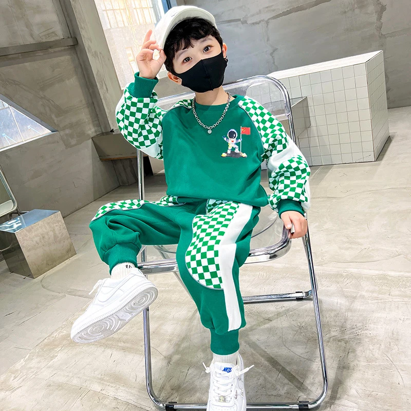 抖音男童套装春秋款2025新款洋气儿童网红时髦男孩炸街运动衣服潮