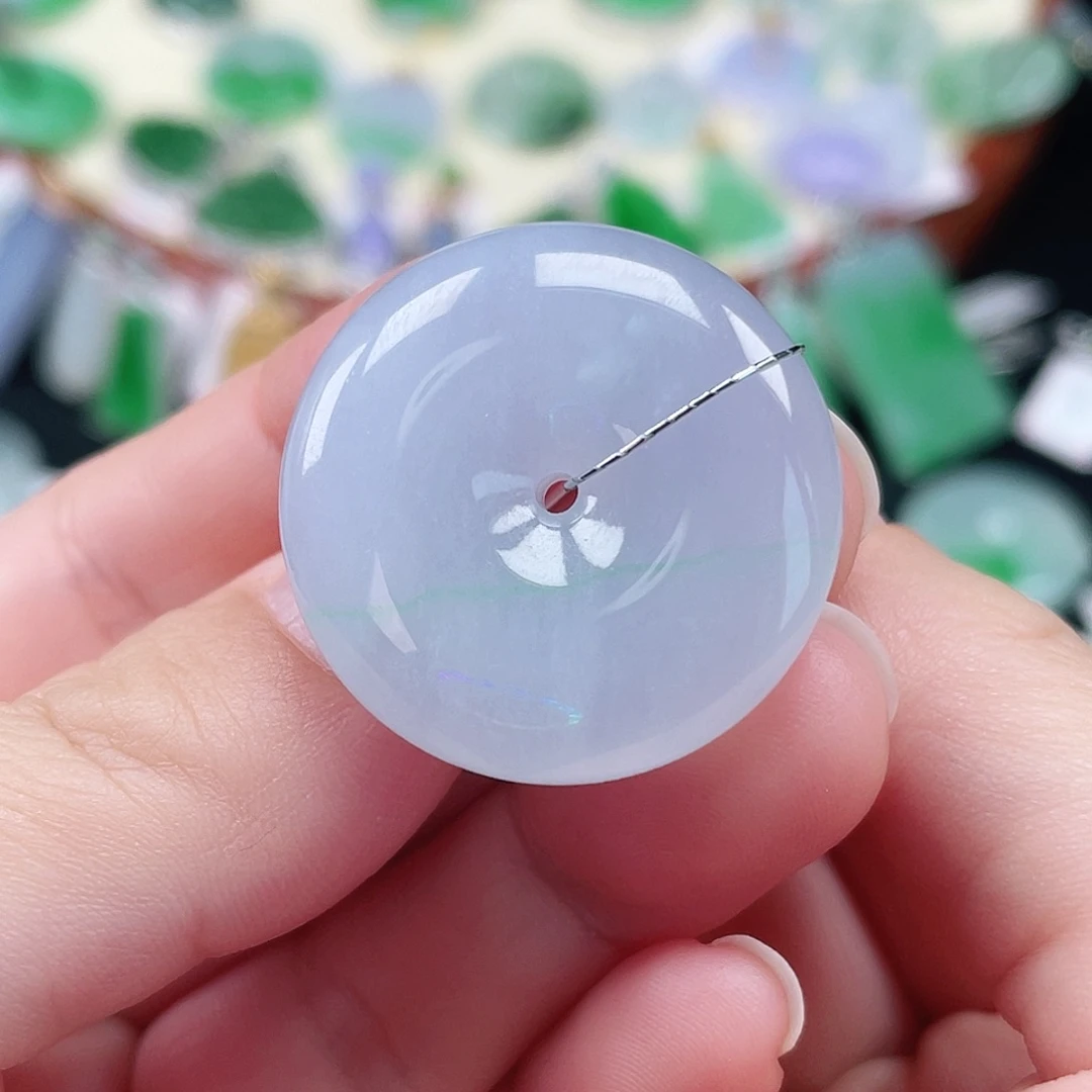 颈饰未镶嵌翡翠平安扣