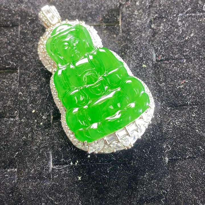 翡翠未镶嵌颈饰35