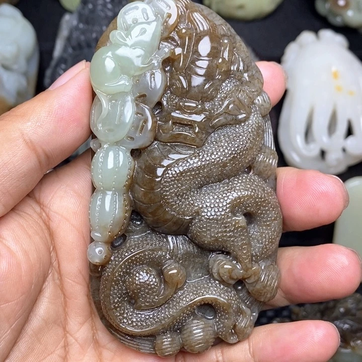 颈饰未镶嵌和田玉