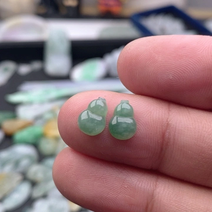 郞***翡翠未镶嵌吊坠(不含链)