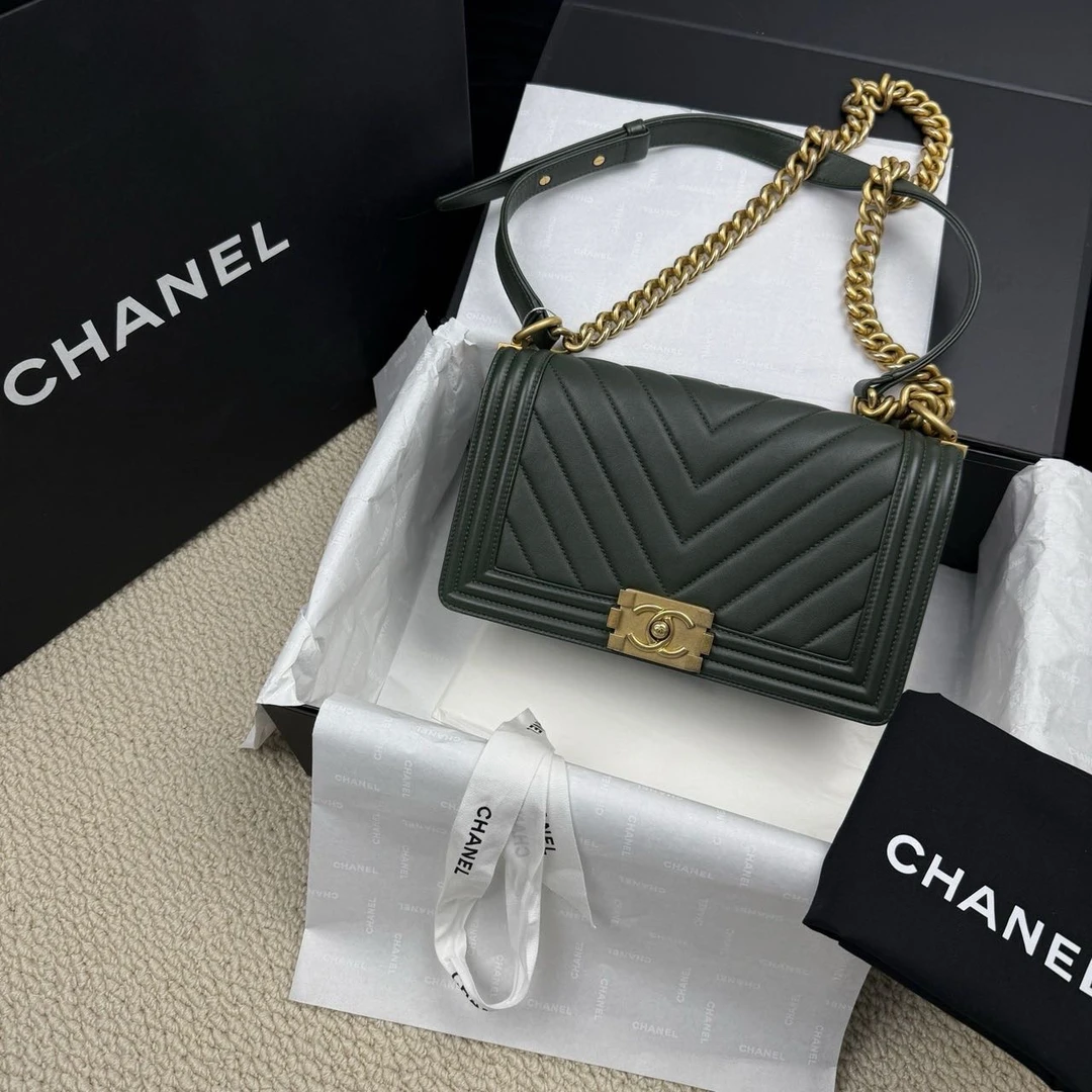 Chanel/香奈儿 单肩包 绿色金扣牛皮v纹leboy中号 fb6915/2509