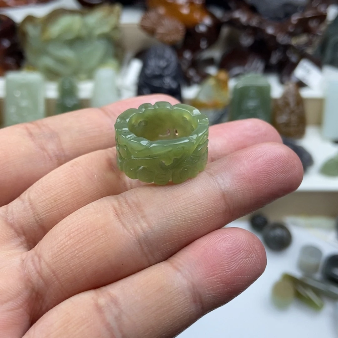 【闪购商品】颈饰未镶嵌和田玉