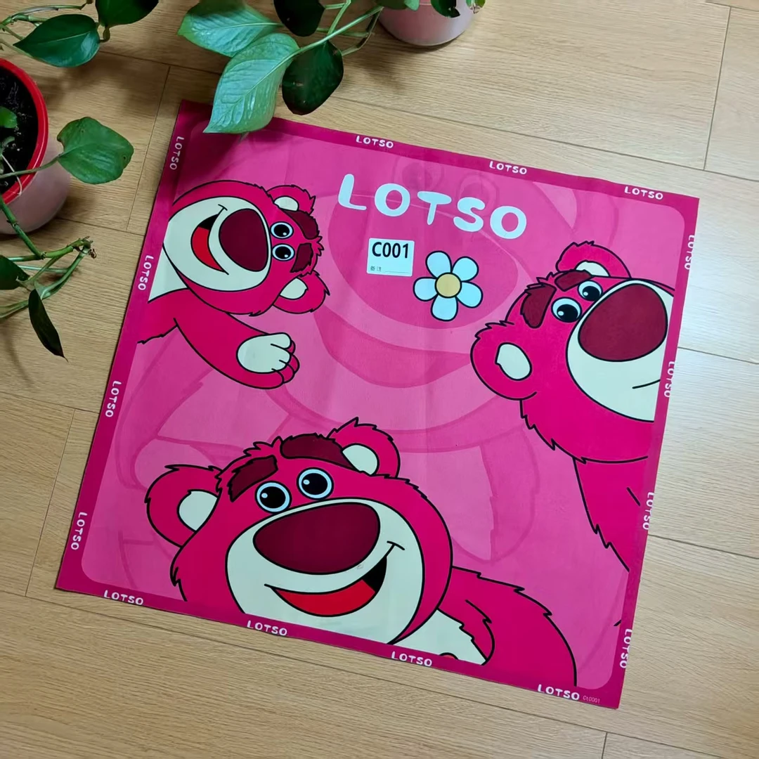 C001草莓熊地垫60*60