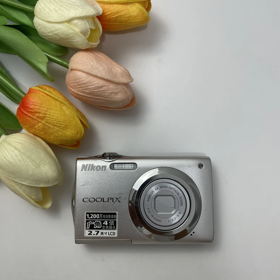 9新 Nikon/尼康 S3000[1400w像素5倍光变出片柔光奶油肌]