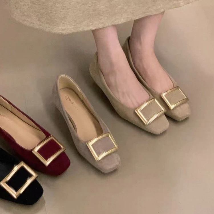 法式方头金属扣玛丽珍鞋单鞋2025年秋季新款方扣秋冬加绒浅口鞋