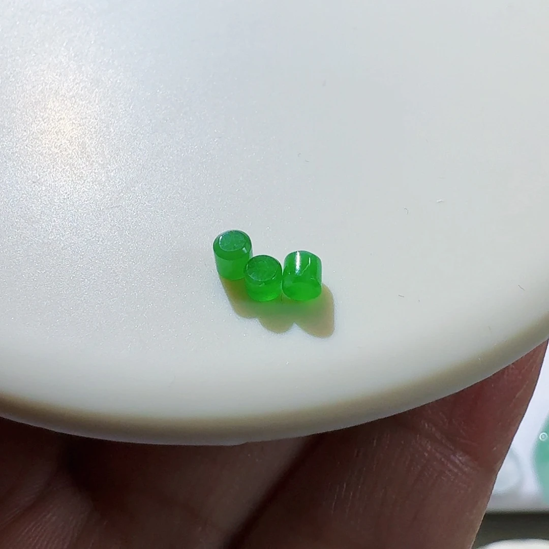 定制翡翠未镶嵌东**北裸石买断打孔