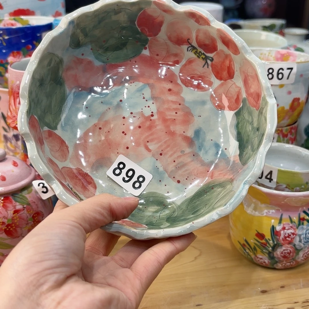 瓷片兔兔盖茨。兔兔好