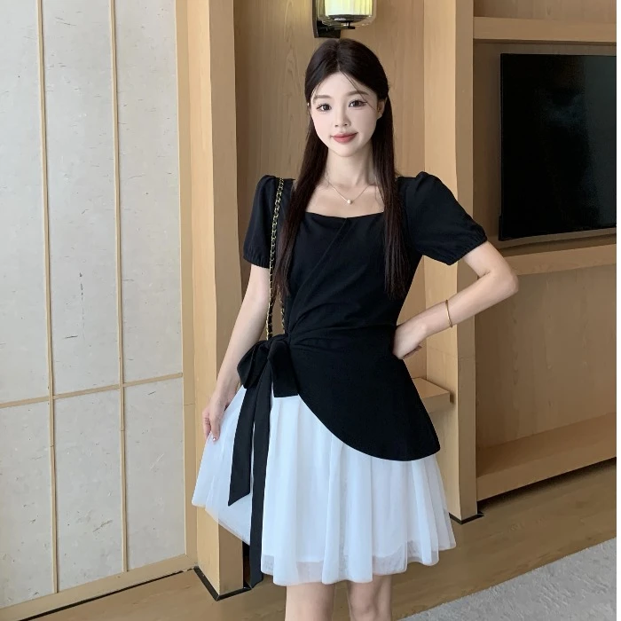 2025大码夏季撞色褶皱收腰显瘦设计感气质连衣裙蓬蓬裙小黑裙女