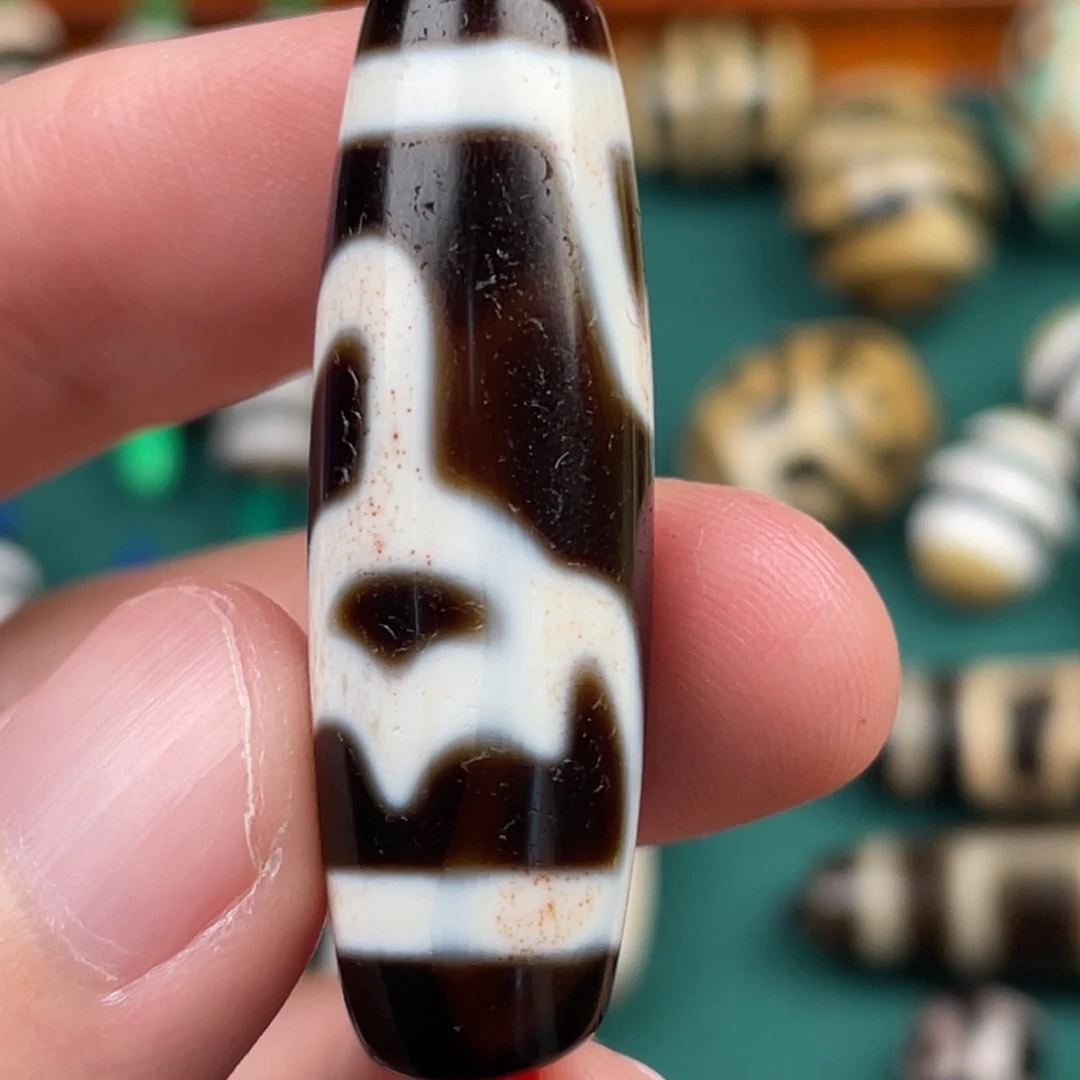 玛瑙/玉髓裸珠38.8 12 行运莲花图腾