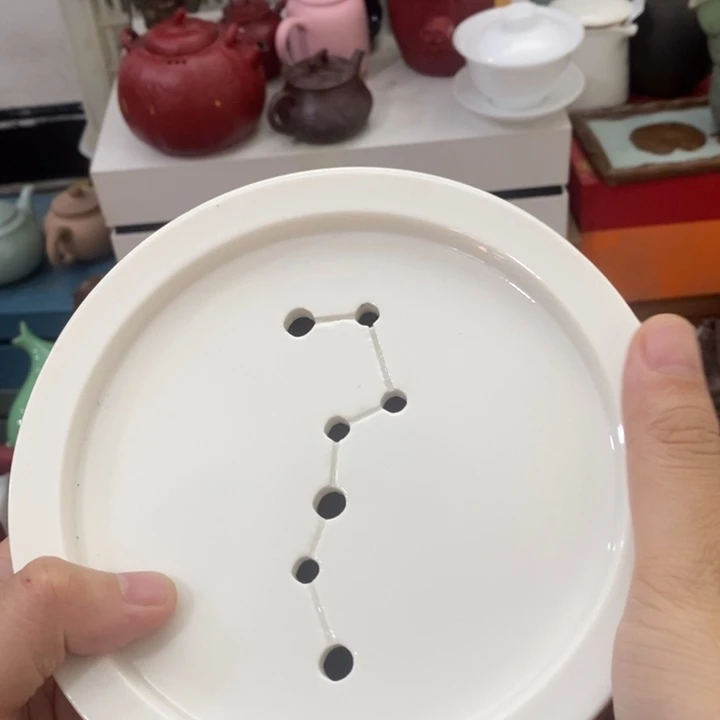 陶瓷艺术品及陶瓷壶壶