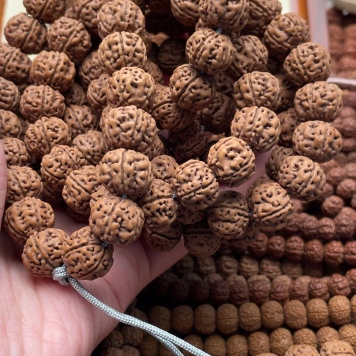 金刚菩提吊坠星**.手持