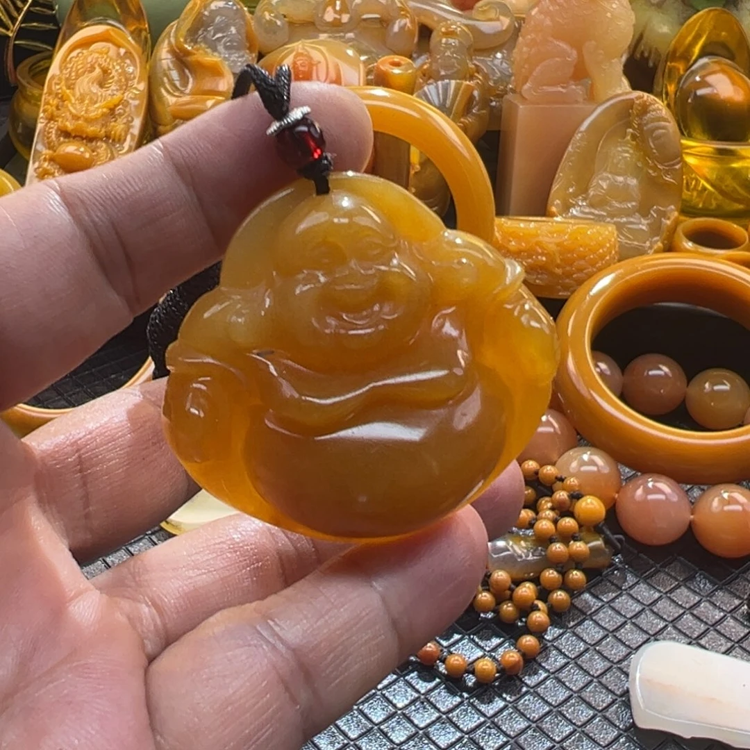 石英质玉未镶嵌颈饰