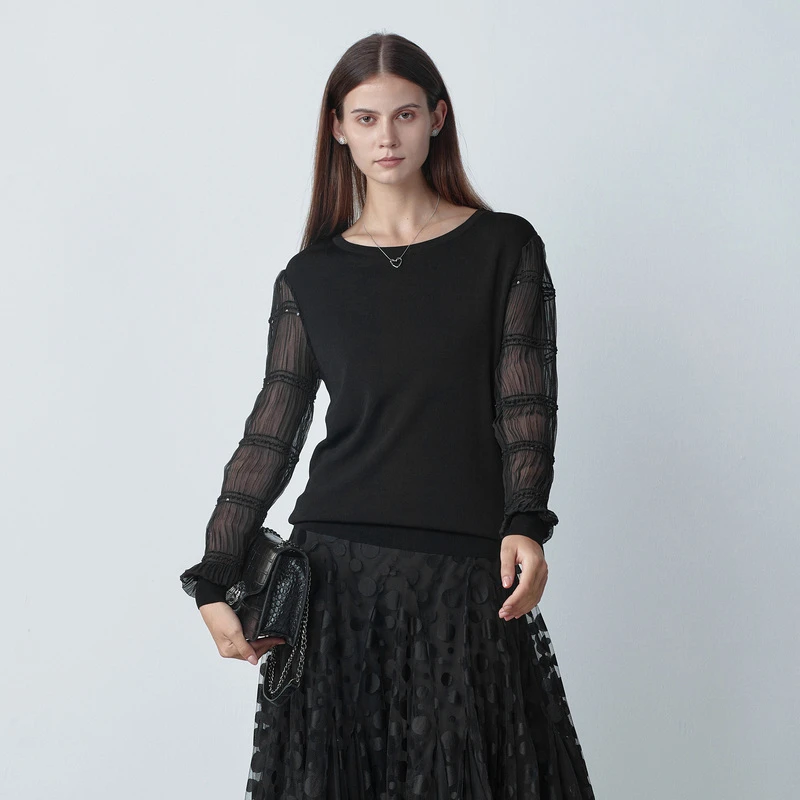 圣迪奥女装圆领套头甜美黑色亮片褶皱拼接针织衫S221Z3501