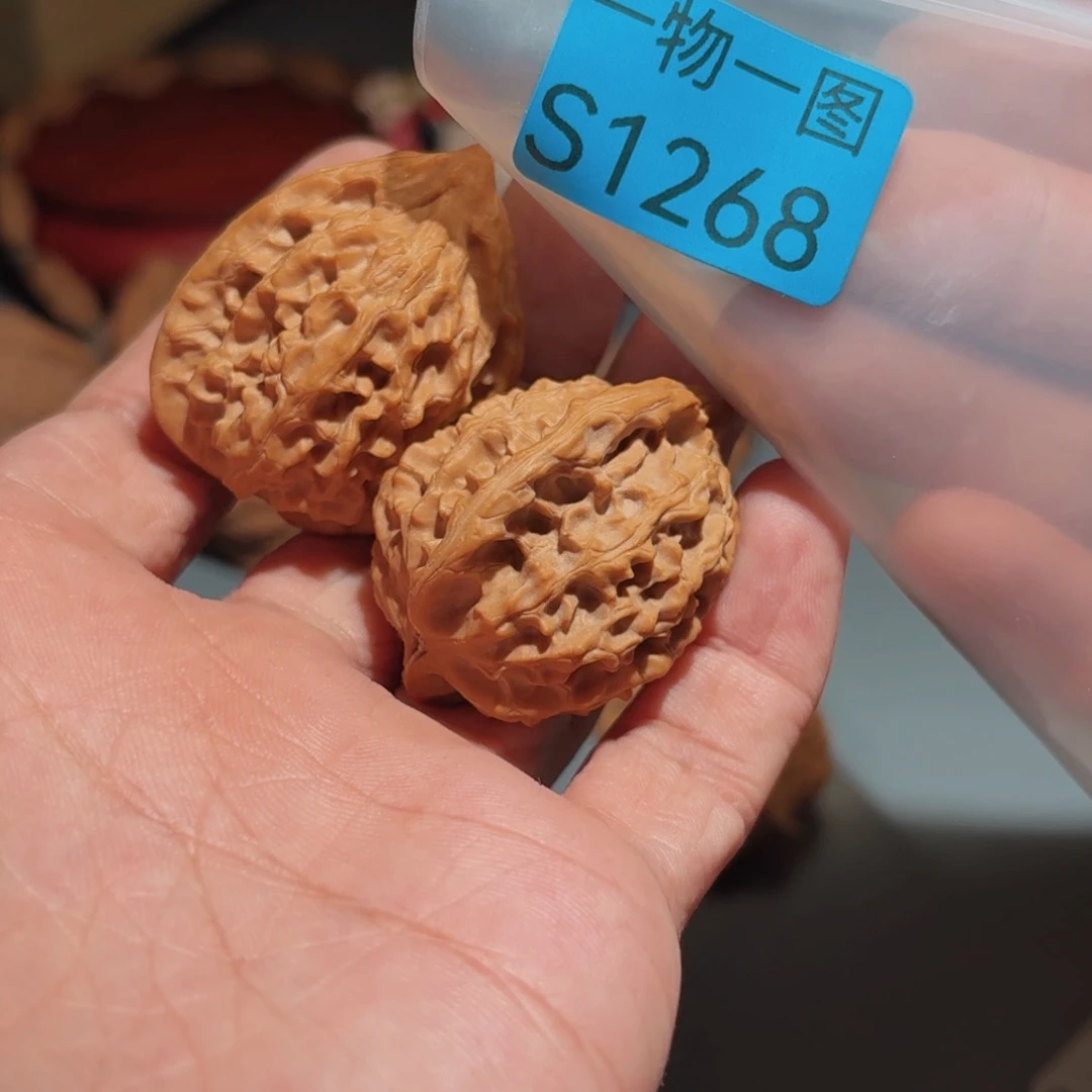 把件文玩核桃鸡心
