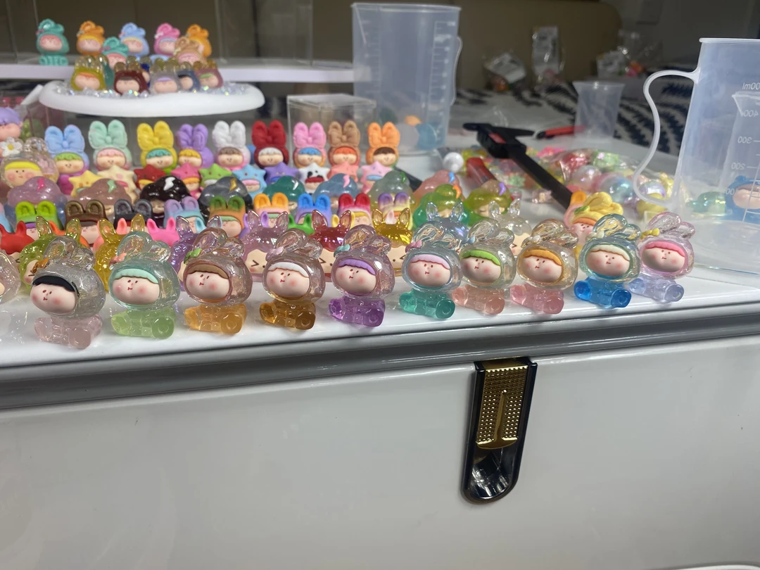 细闪双色云端星空莫吉托叠耳兔~摆件潮玩树脂摆件