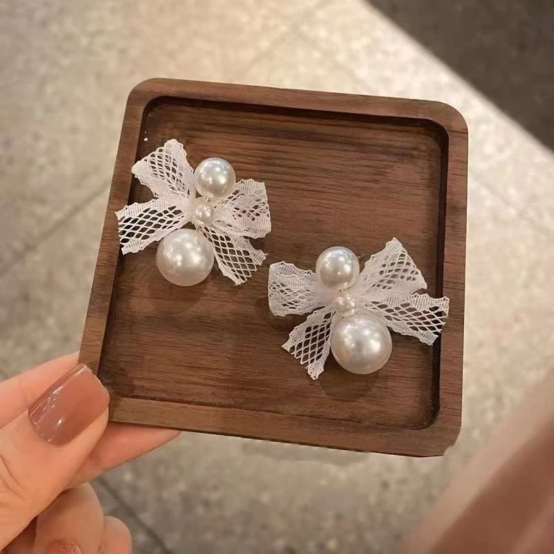 蕾丝蝴蝶结耳环简约冷淡风耳钉韩版新款女复古气质高级感温柔耳饰